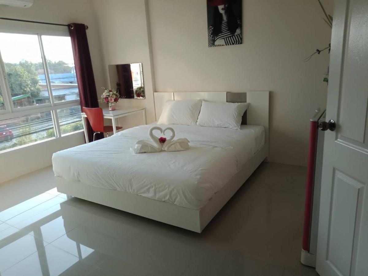 Hotel เคทู เกสเฮาส์ Chonburi Exteriér fotografie